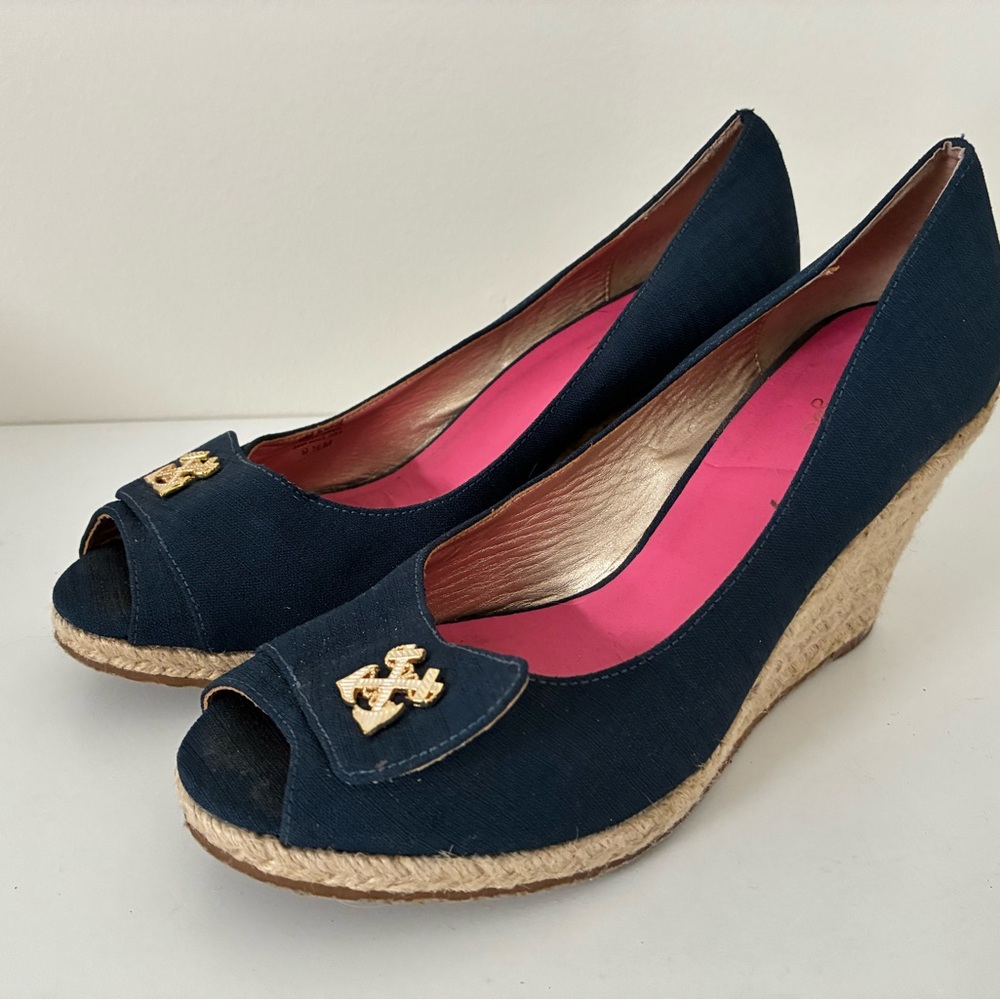 Lilly Pulitzer Navy Wedges with Gold Accents: Size 9.5 - Picture 2 of 9